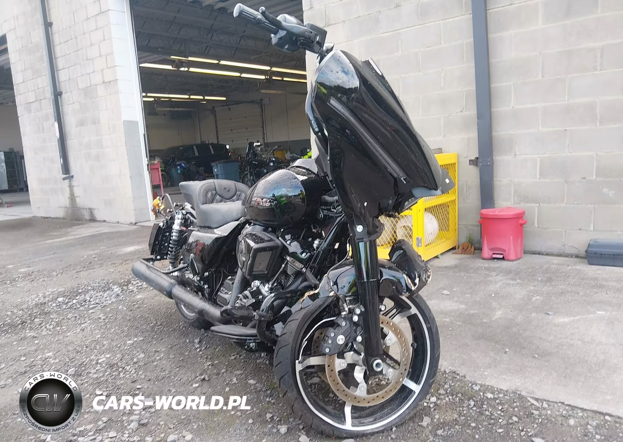 2026 Harley-Davidson Flhx