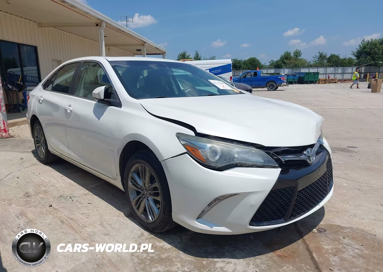 2016 Toyota Camry Se – zdjęcie 1 z 17