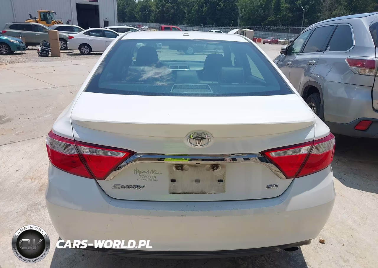 2016 Toyota Camry Se VIN:4T1BF1FK8GU180221 - 16