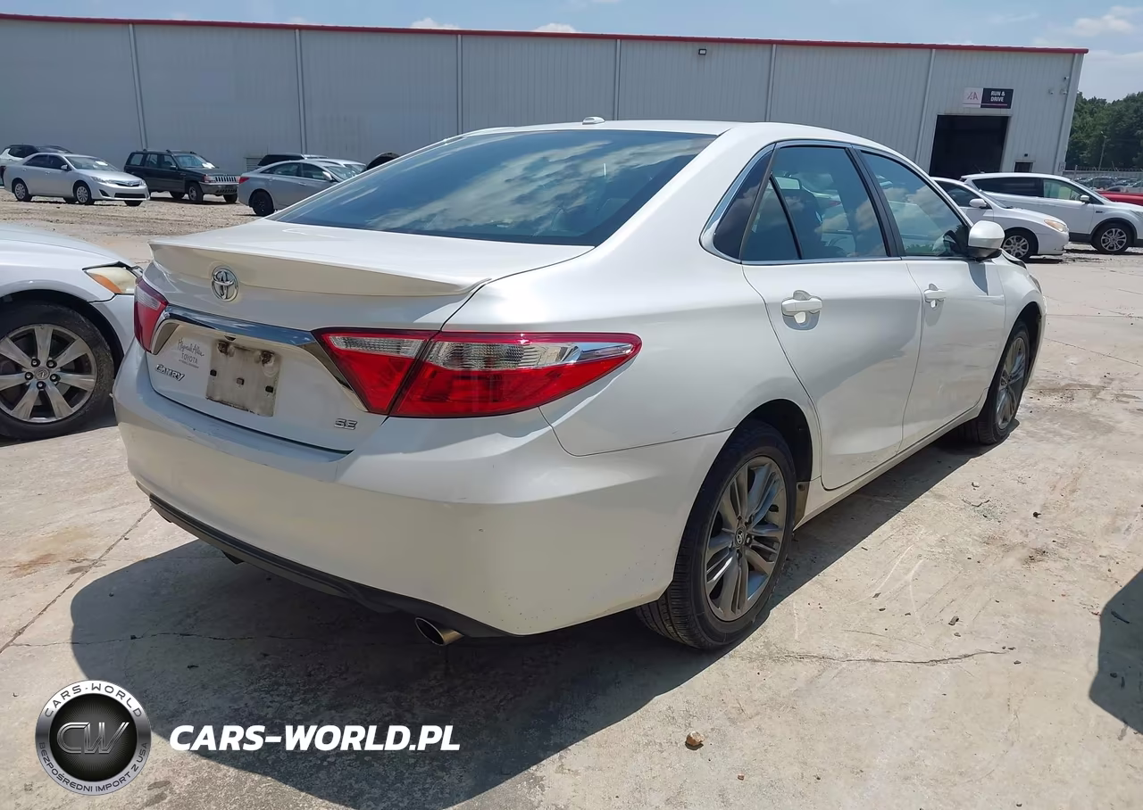 2016 Toyota Camry Se VIN:4T1BF1FK8GU180221 - 4