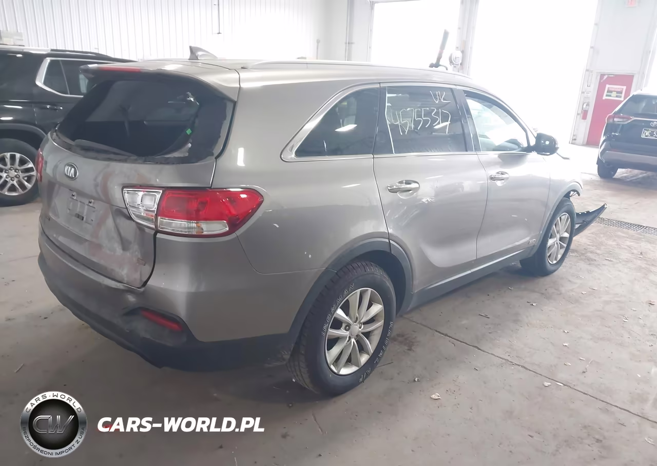 2018 Kia Sorento 2.4L Lx VIN:5XYPGDA38JG431983 - 4