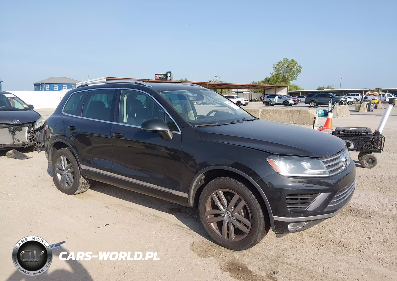 2015 Volkswagen Touareg V6 Lux