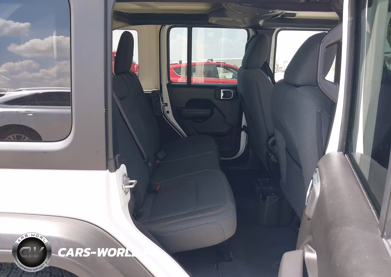 2025 Jeep Wrangler 4-Door Summit 4X4 VIN:1C4PJXDN3SW505833 - 8