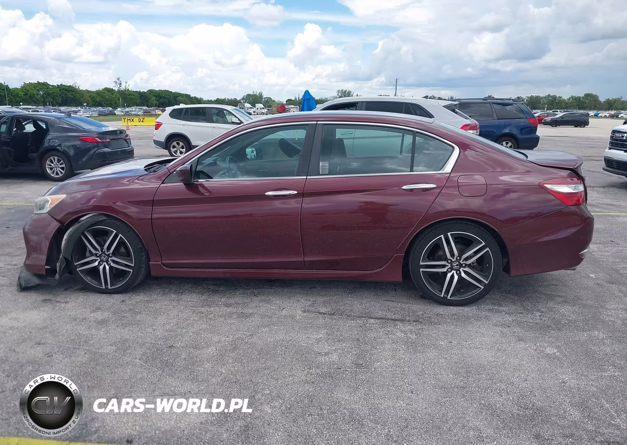 2017 Honda Accord Sport VIN:1HGCR2F57HA143603 - 14