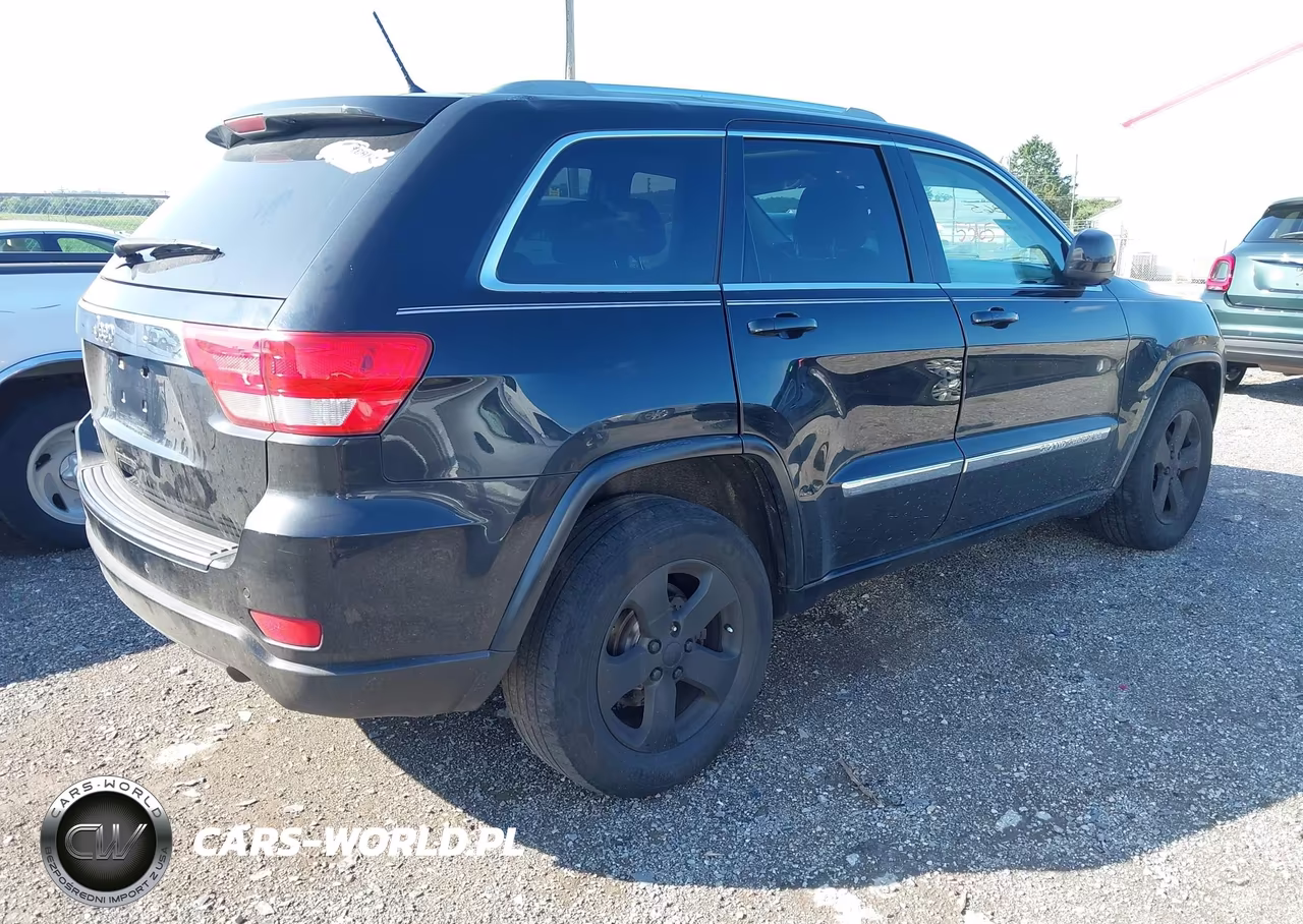 2012 Jeep Grand Cherokee Laredo VIN:1C4RJFAG7CC105284 - 4