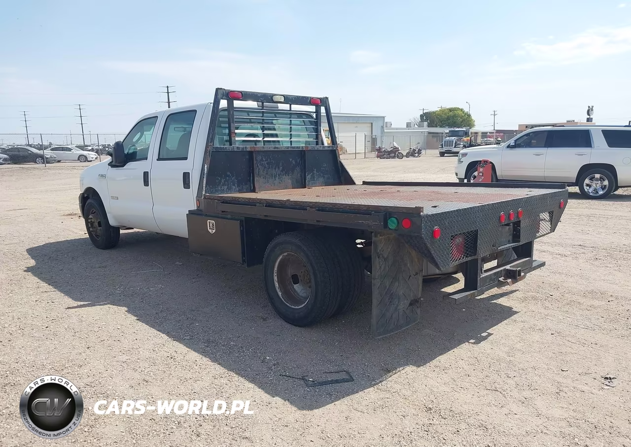 2007 Ford F-350 Chassis Lariat-Xl-Xlt VIN:1FDWW36P97EB28373 - 3