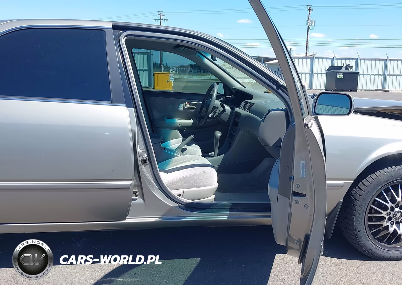 1998 Toyota Camry Le VIN:JT2BG22K6W0107165 - 5