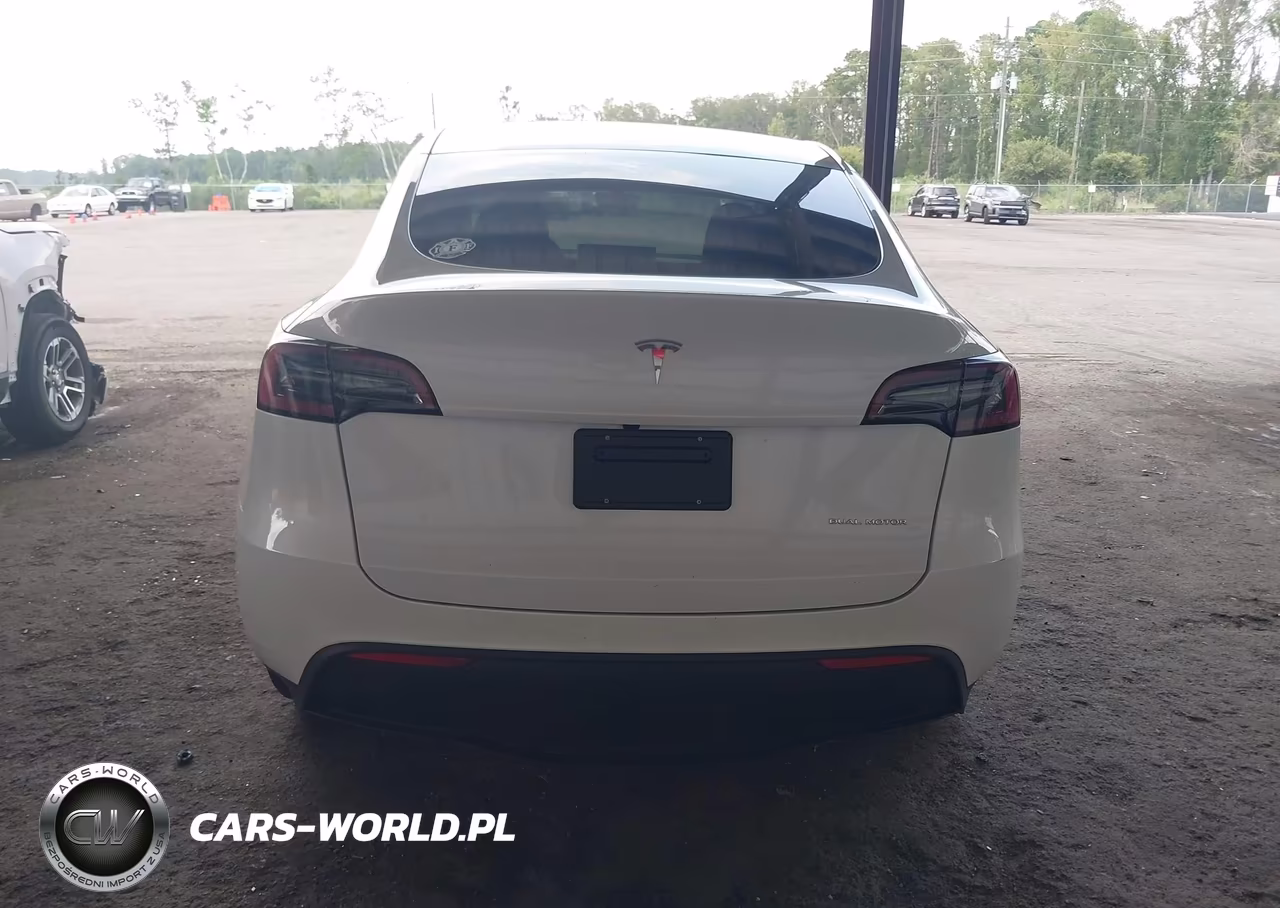 2024 Tesla Model Y Long Range Dual Motor All-Wheel Drive VIN:7SAYGDEE6RF082716 - 14