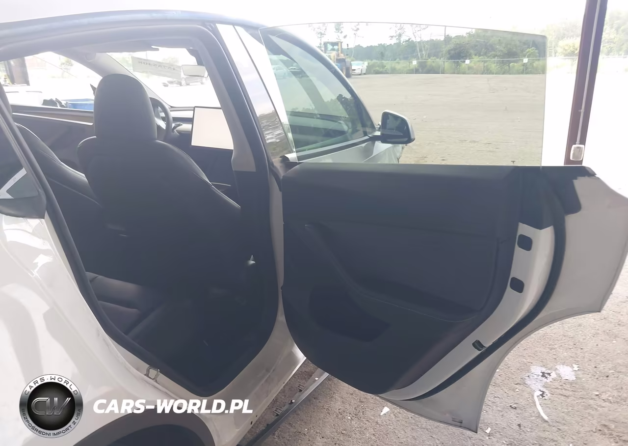 2024 Tesla Model Y Long Range Dual Motor All-Wheel Drive VIN:7SAYGDEE6RF082716 - 8