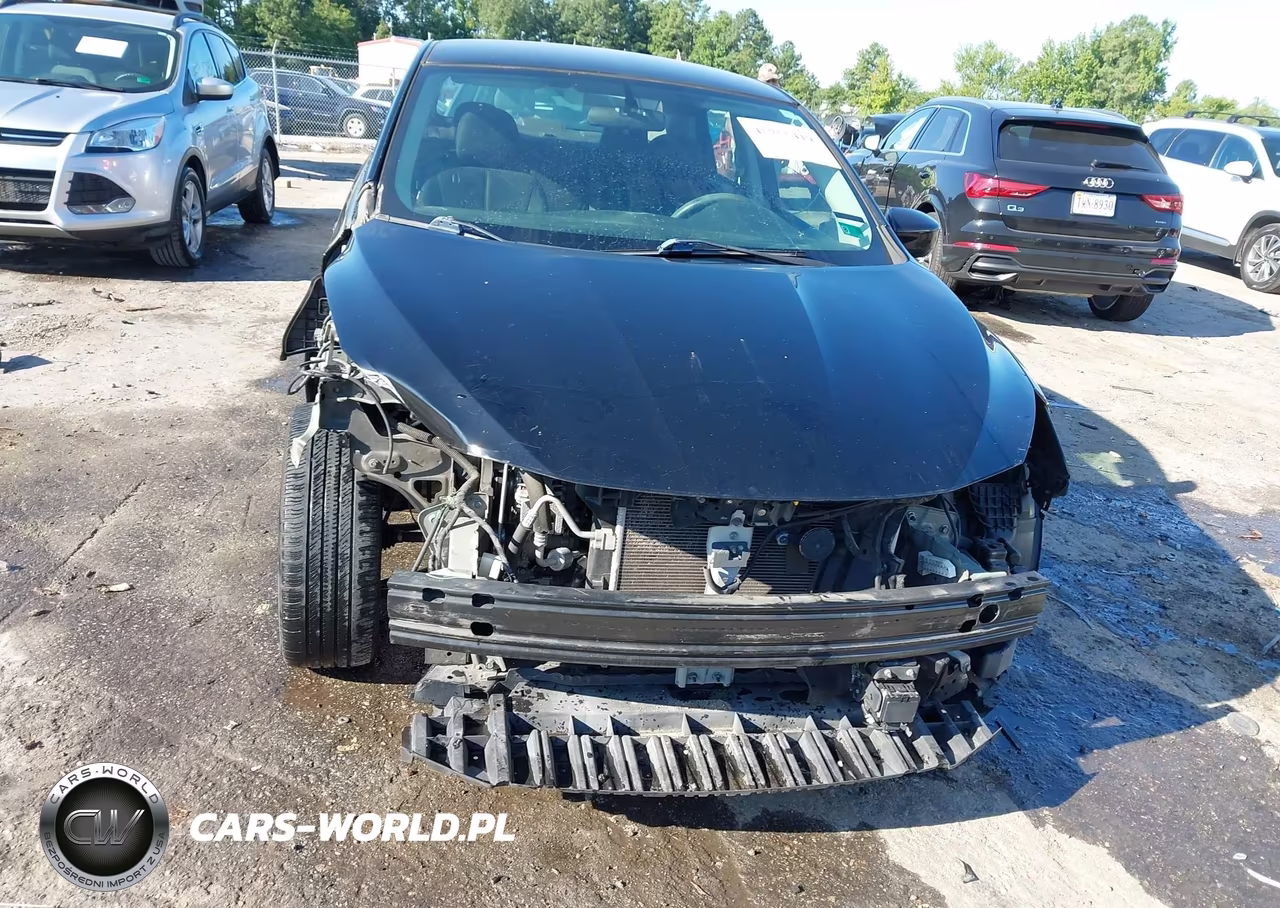 2018 Nissan Sentra S VIN:3N1AB7AP6JY326785 - 13