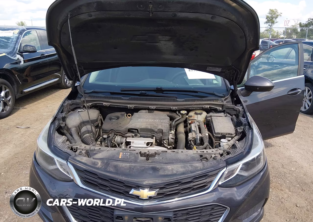 2017 Chevrolet Cruze Lt Auto VIN:1G1BE5SM7H7156779 - 10