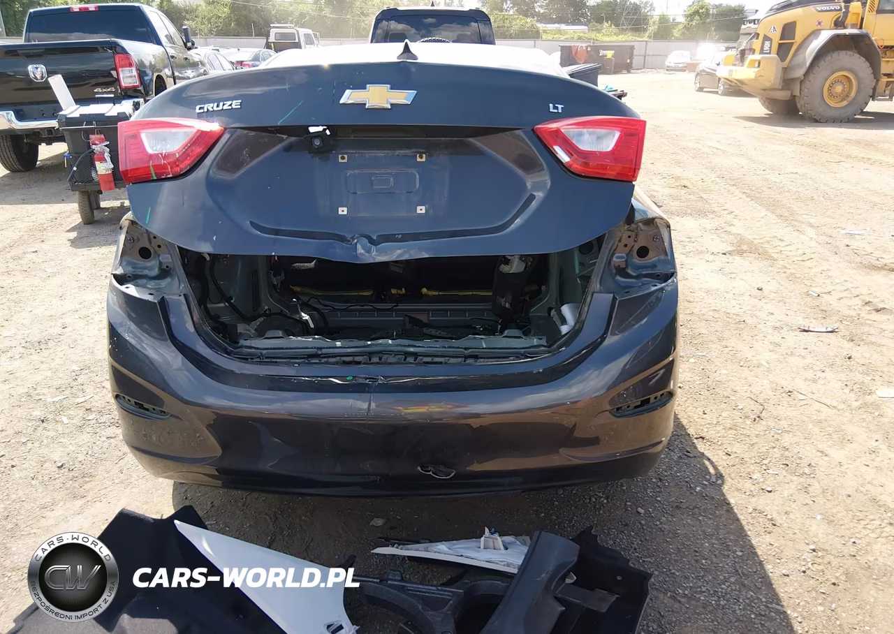 2017 Chevrolet Cruze Lt Auto VIN:1G1BE5SM7H7156779 - 17