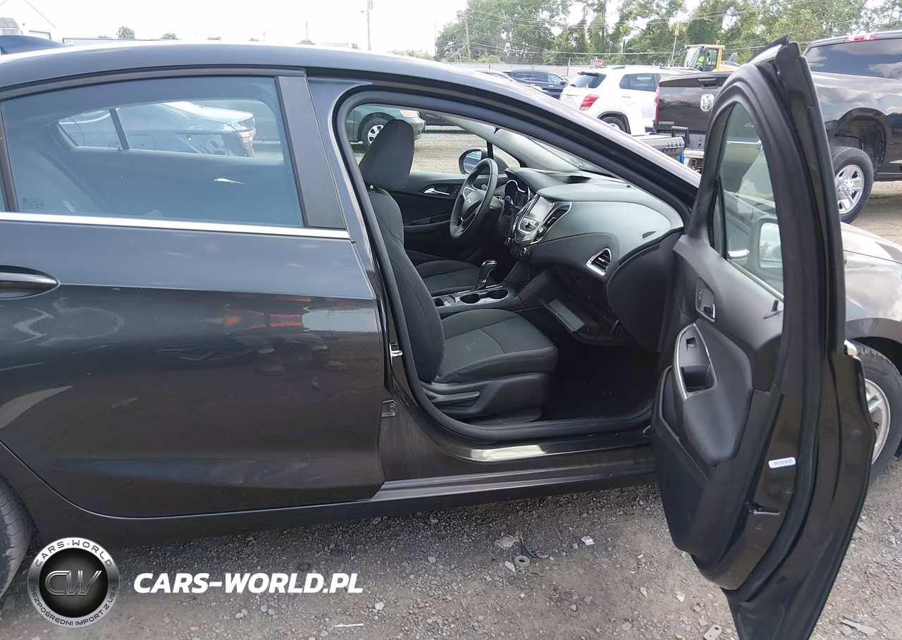 2017 Chevrolet Cruze Lt Auto VIN:1G1BE5SM7H7156779 - 5