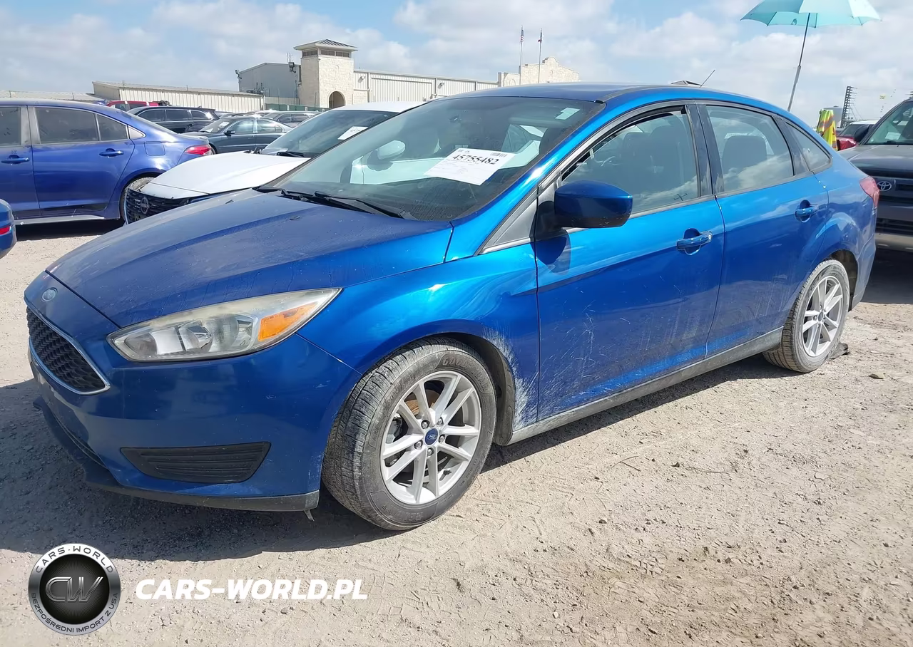 2018 Ford Focus Se VIN:1FADP3F24JL328857 - 2