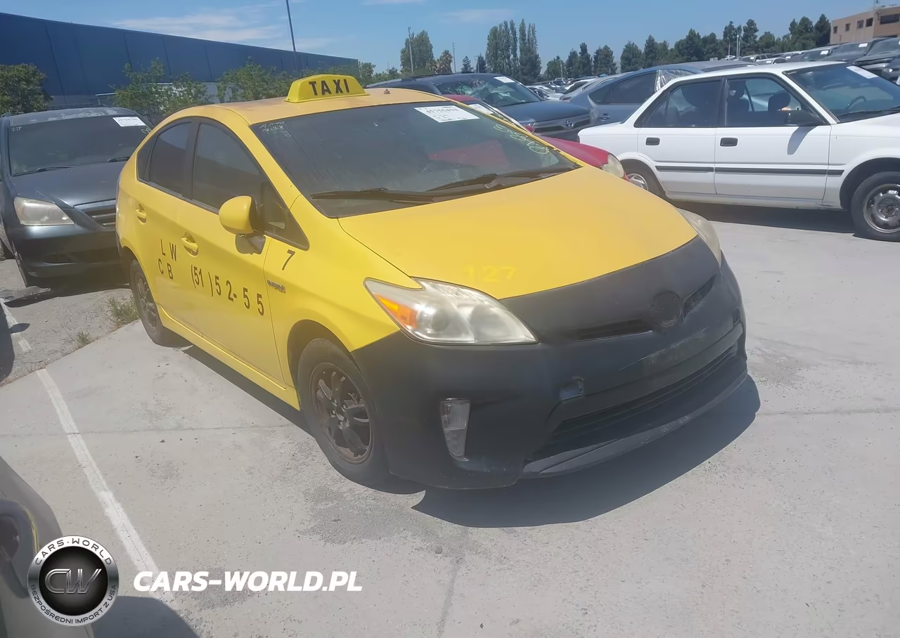 2013 Toyota Prius Two – zdjęcie 1 z 16