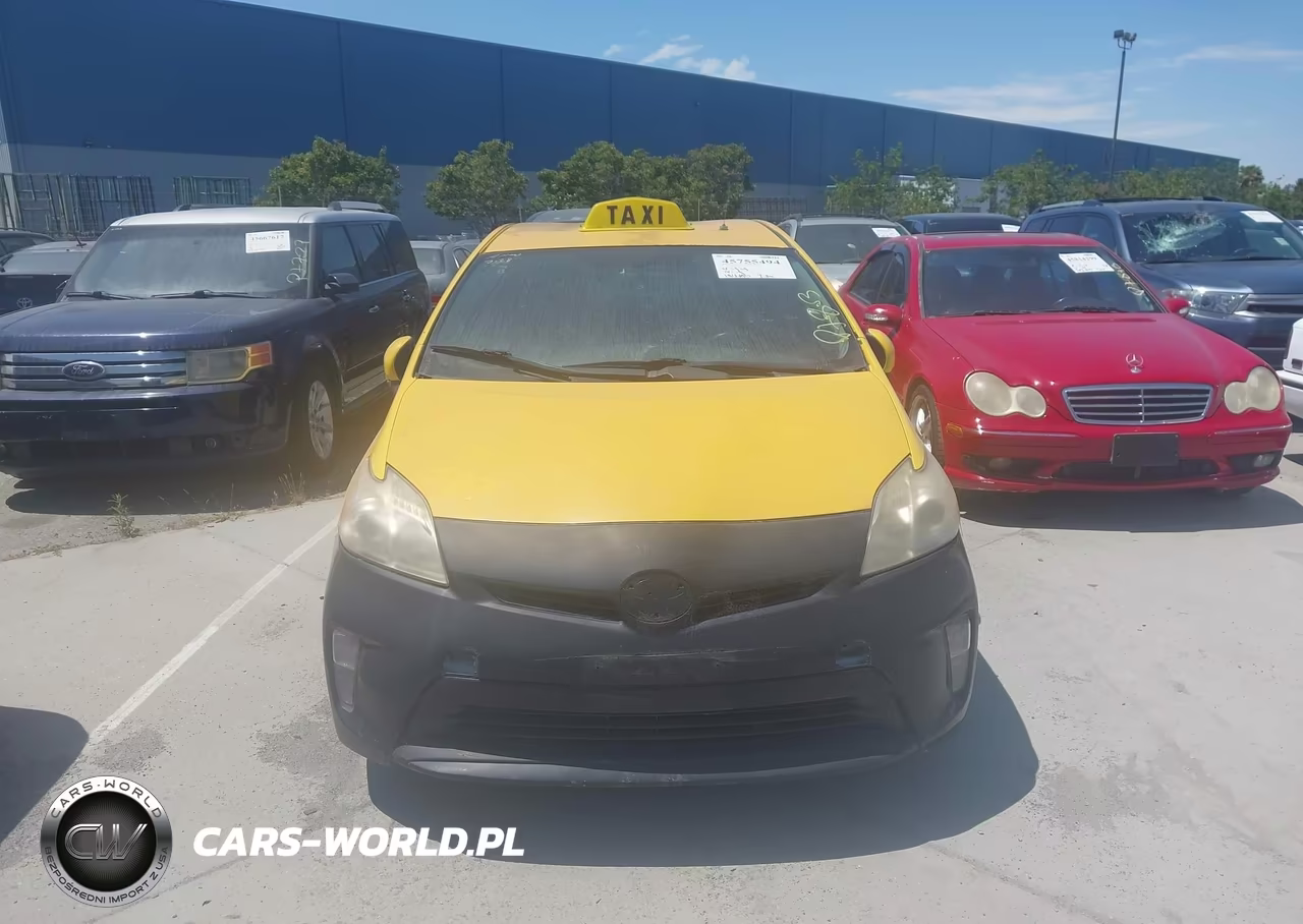 2013 Toyota Prius Two VIN:JTDKN3DU7D5561023 - 12