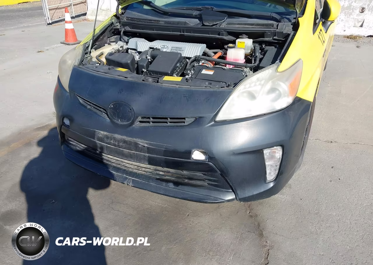 2013 Toyota Prius Two VIN:JTDKN3DU7D5561023 - 6