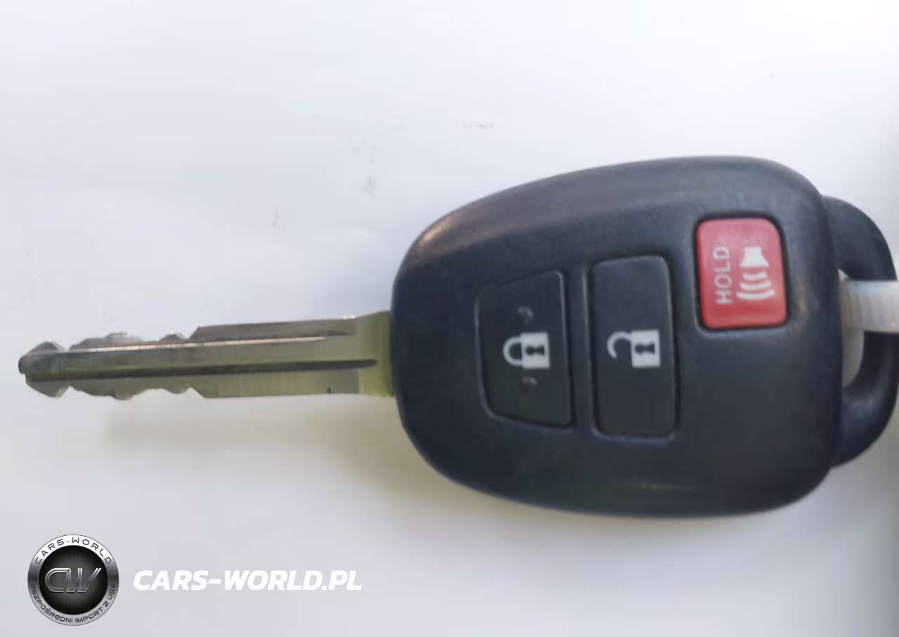 2015 Toyota Prius C One VIN:JTDKDTB30F1104013 - 11