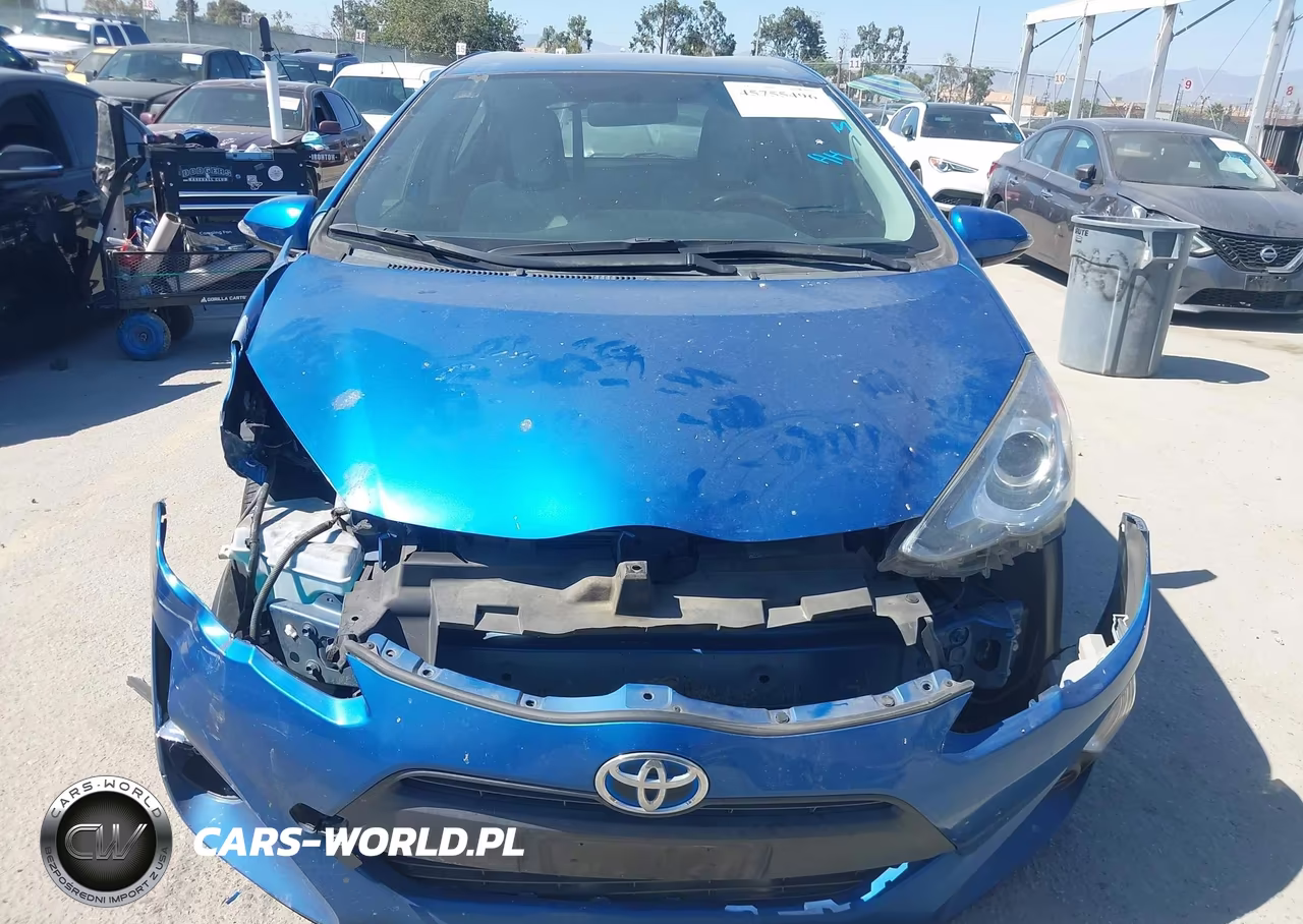 2015 Toyota Prius C One VIN:JTDKDTB30F1104013 - 6