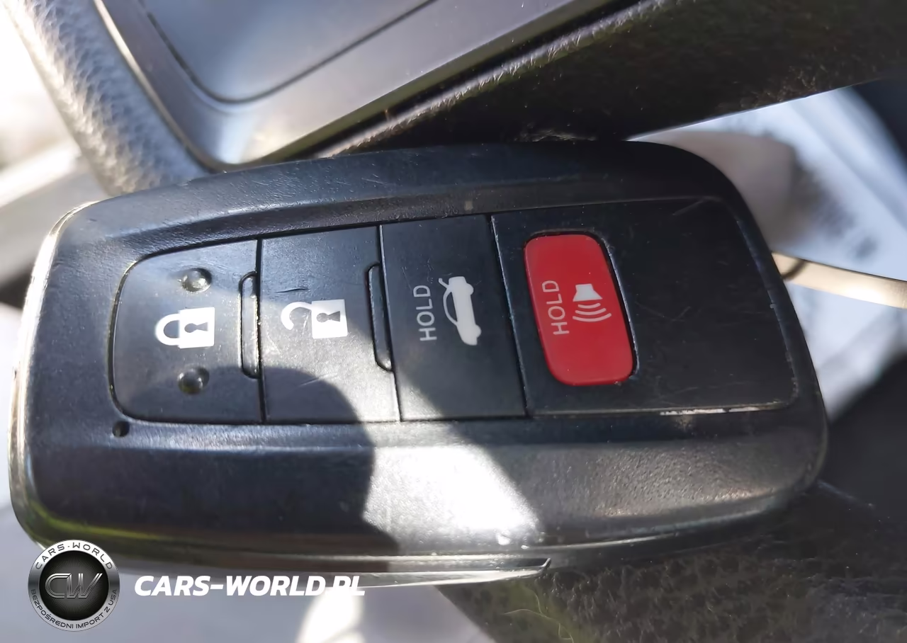 2022 Toyota Corolla Hybrid Le VIN:JTDEAMDE0NJ049751 - 11