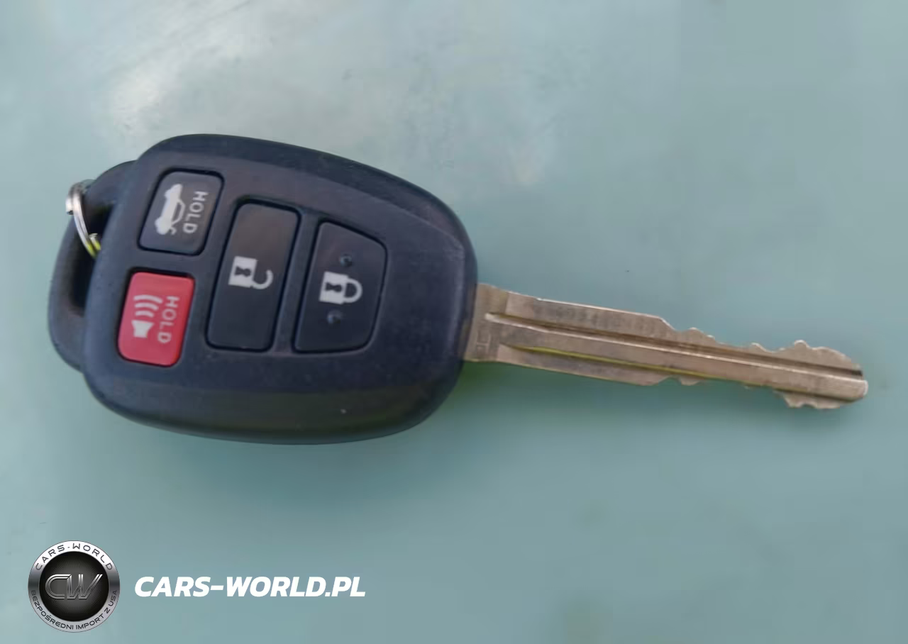 2018 Toyota Corolla Le VIN:5YFBURHE6JP811178 - 11