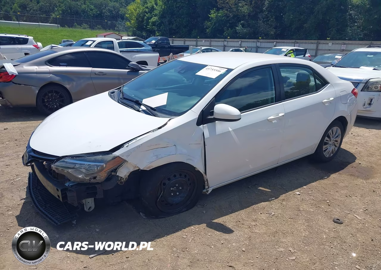 2018 Toyota Corolla Le VIN:5YFBURHE6JP811178 - 2