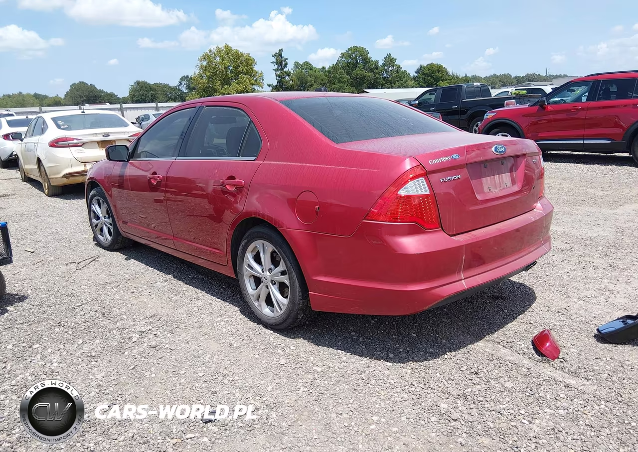 2012 Ford Fusion Se VIN:3FAHP0HA5CR246449 - 3
