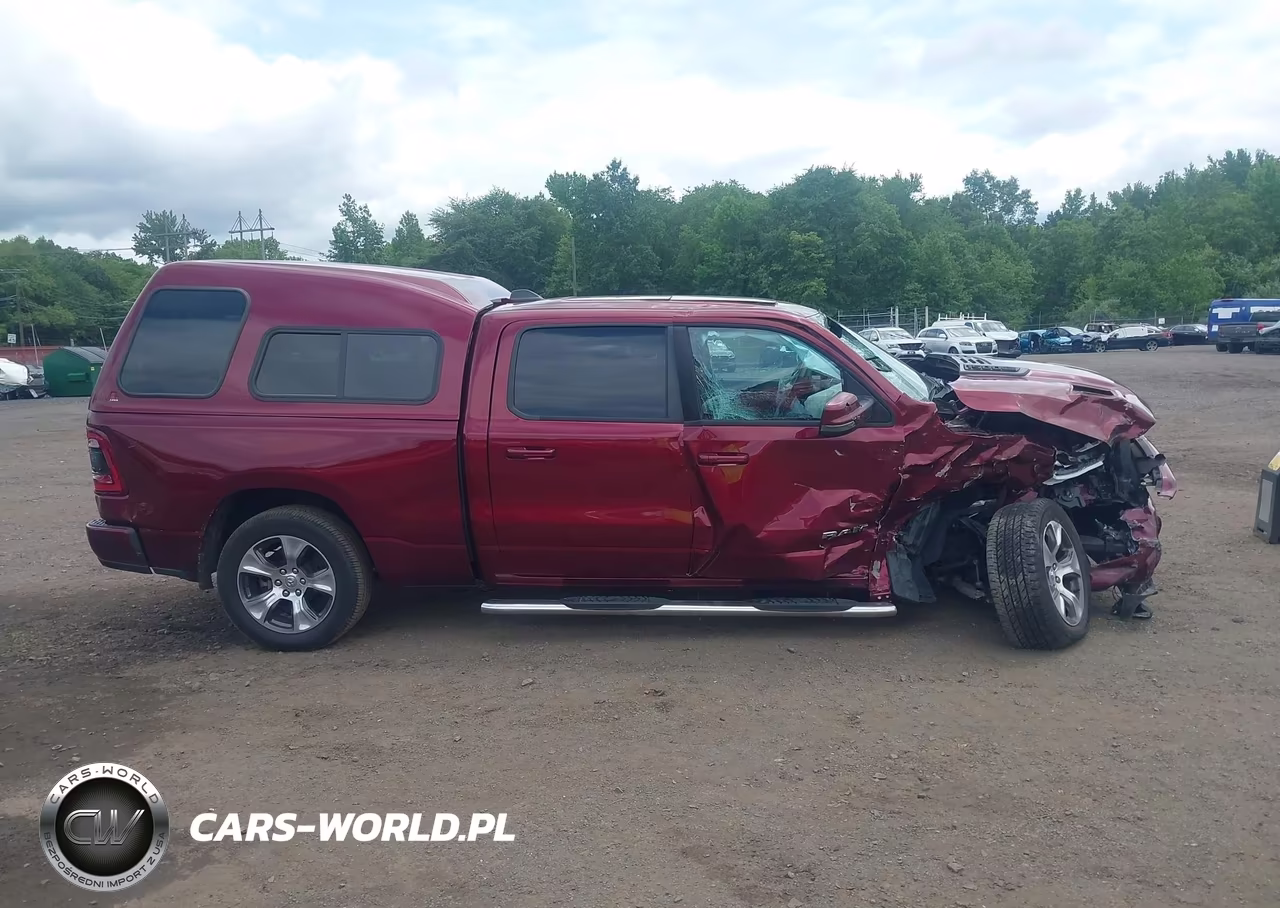 2024 Ram 1500 Laramie 4X4 6'4 Box VIN:1C6SRFRT4RN110054 - 13