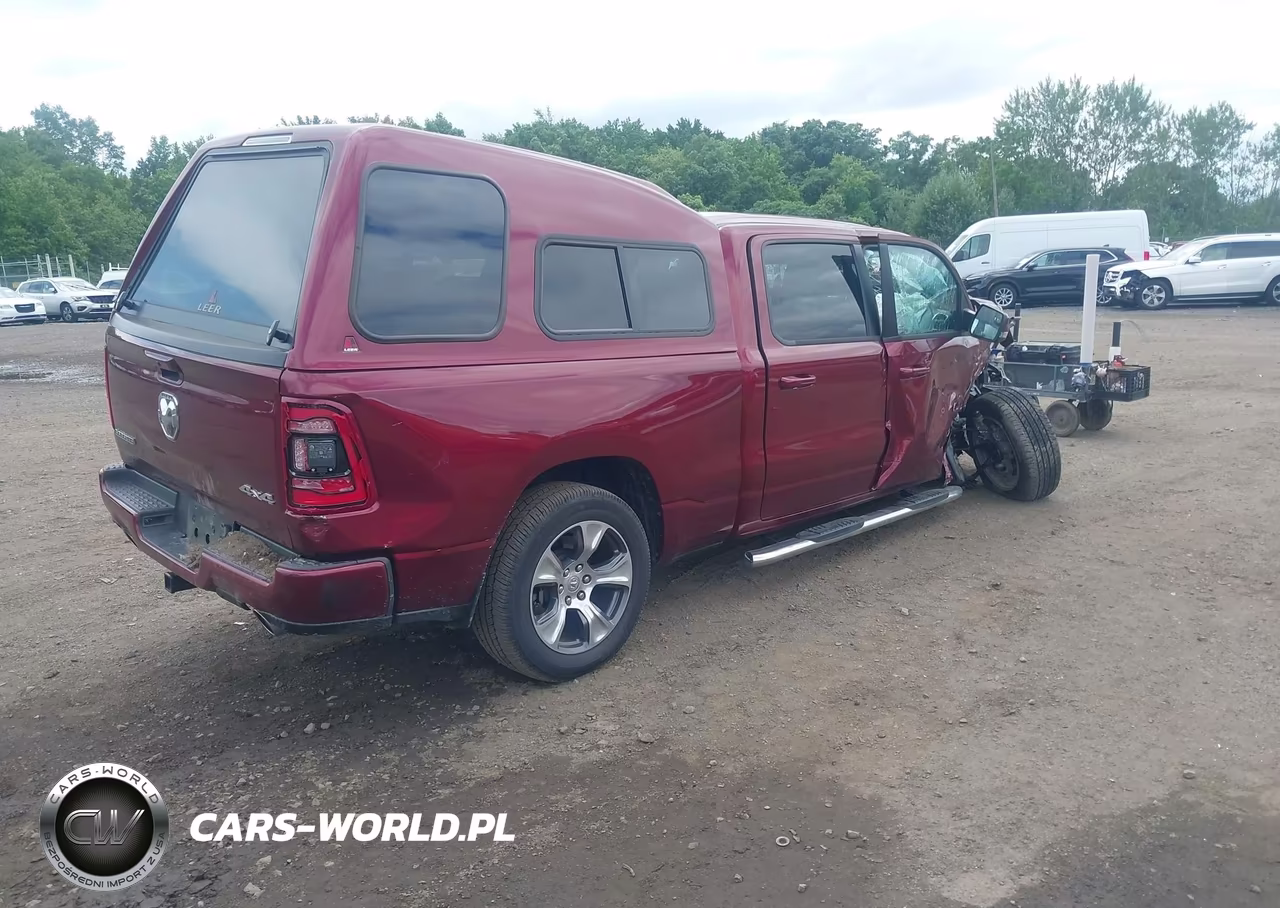 2024 Ram 1500 Laramie 4X4 6'4 Box VIN:1C6SRFRT4RN110054 - 4