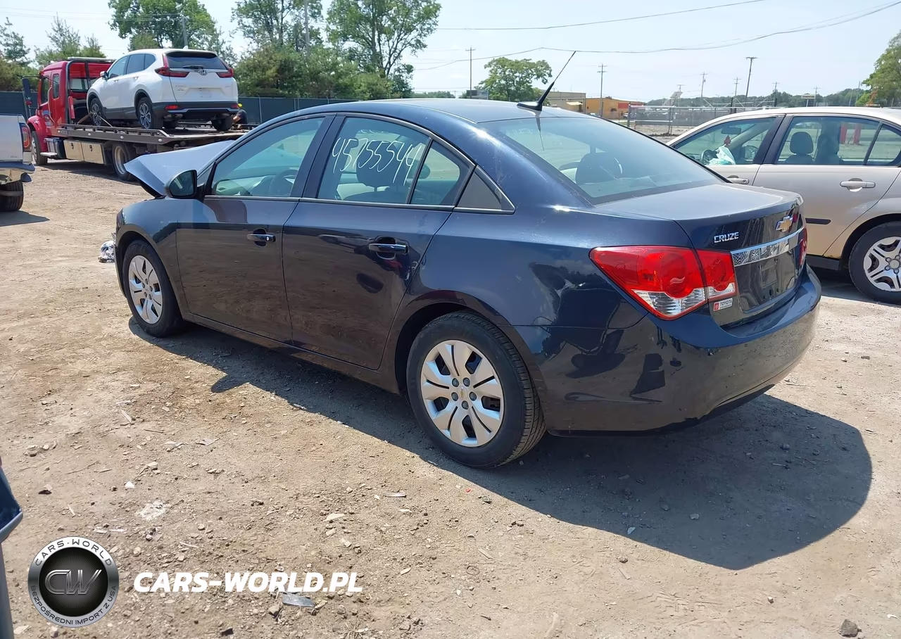 2014 Chevrolet Cruze Ls Auto VIN:1G1PA5SH8E7256566 - 3