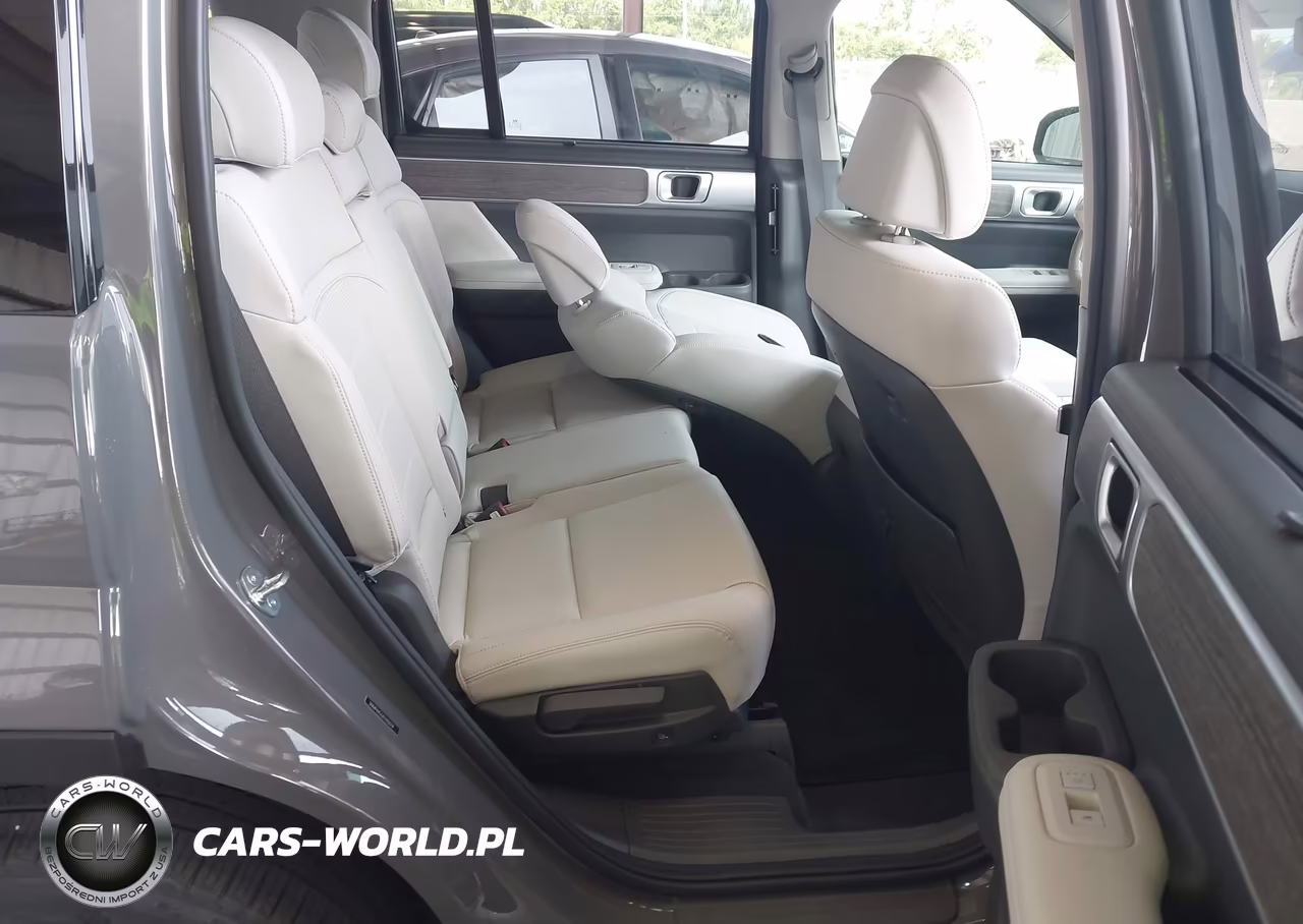 2026 Hyundai Santa Fe Limited 7 Passenger VIN:5NMP44GL8TH206214 - 8