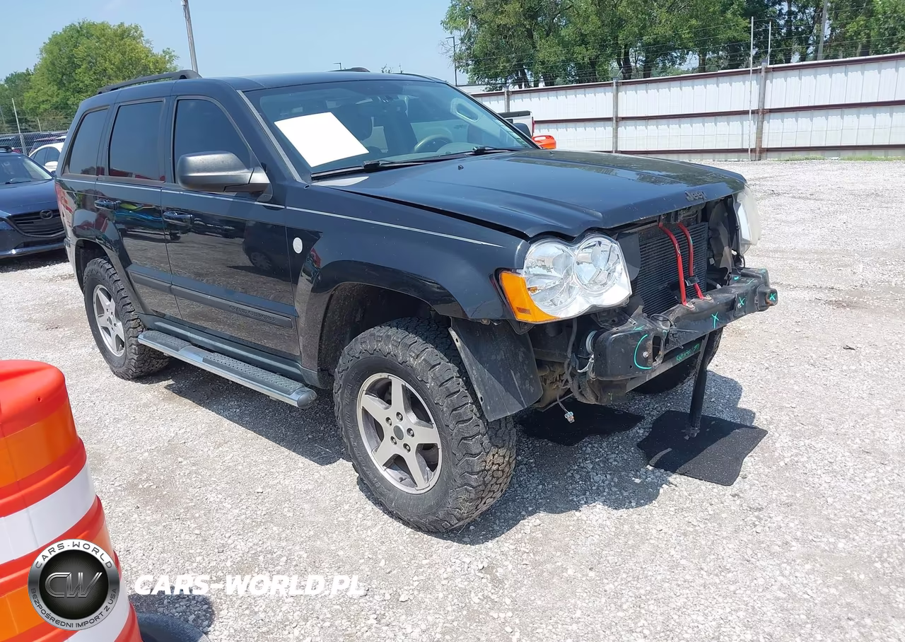 2010 Jeep Grand Cherokee Laredo VIN:1J4PR4GKXAC152090 - 1