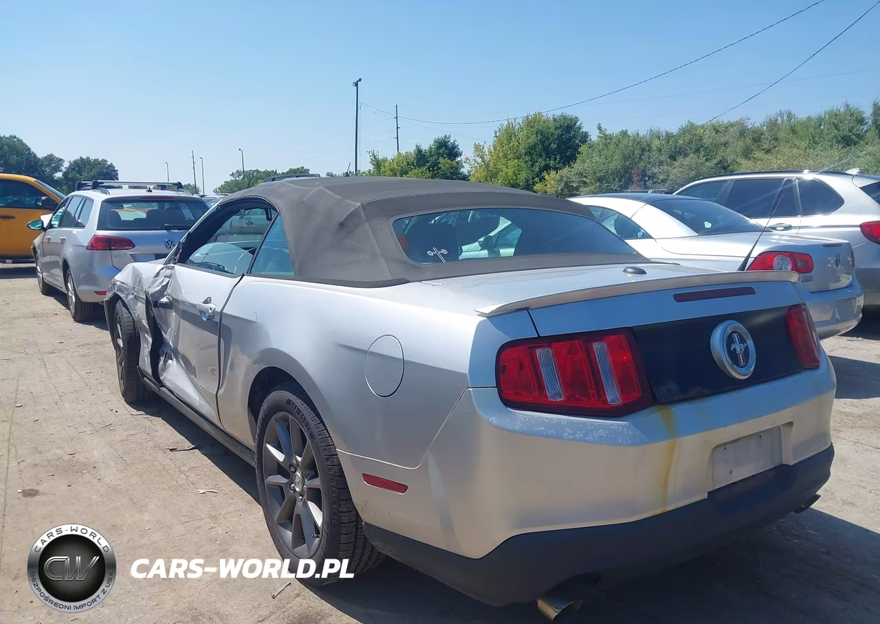 2011 Ford Mustang V6 Premium VIN:1ZVBP8EM2B5114809 - 3