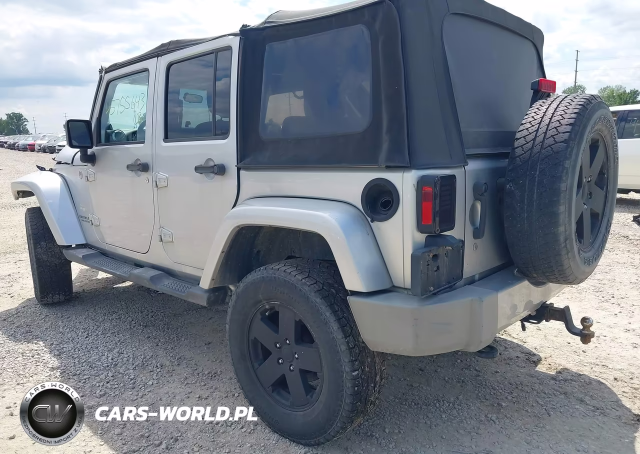 2011 Jeep Wrangler Unlimited Sahara VIN:1J4BA5H14BL512324 - 3