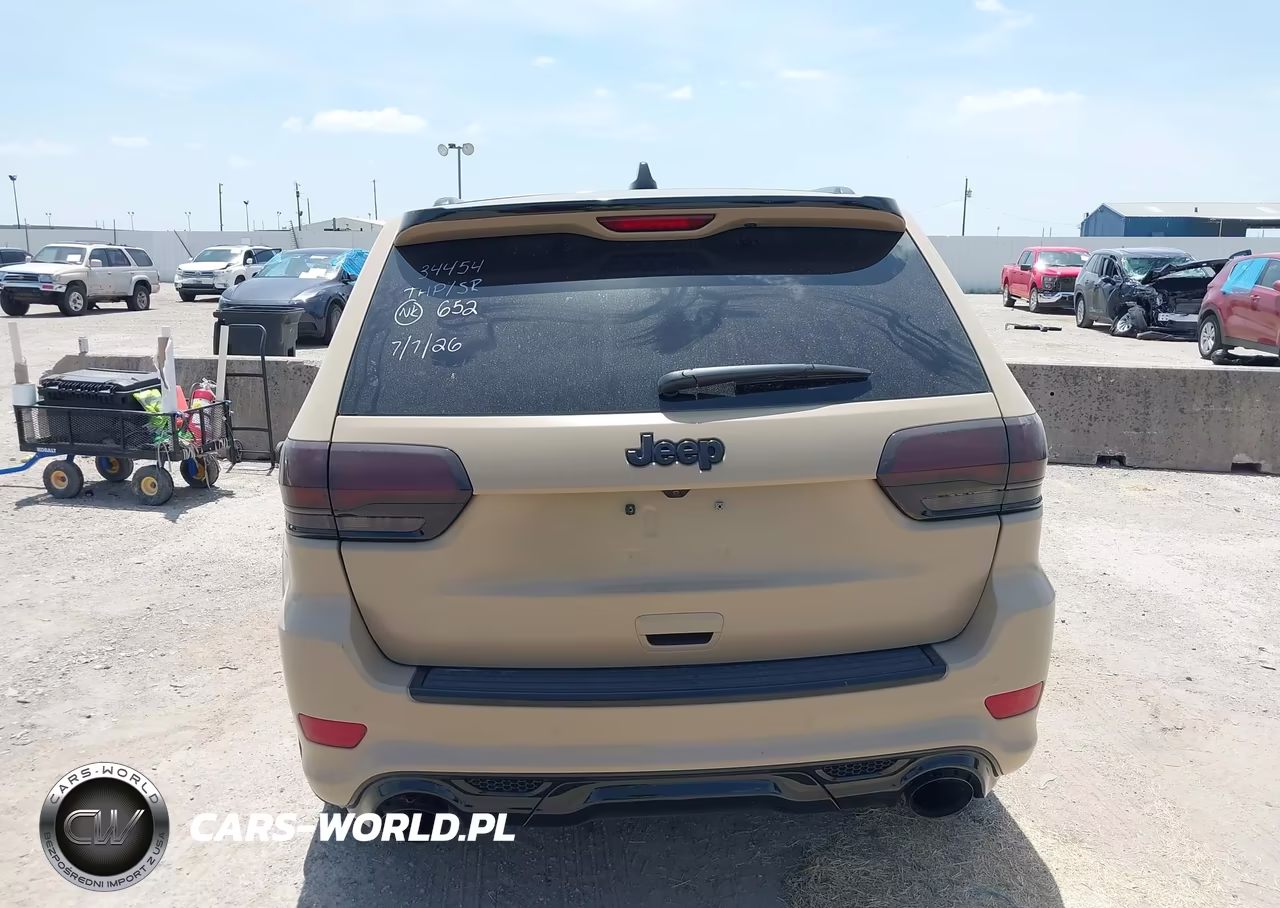 2020 Jeep Grand Cherokee Srt VIN:1C4RJFDJ2LC352557 - 15