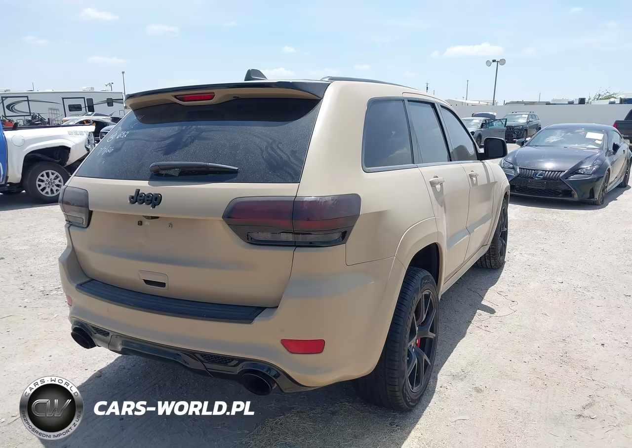 2020 Jeep Grand Cherokee Srt VIN:1C4RJFDJ2LC352557 - 4