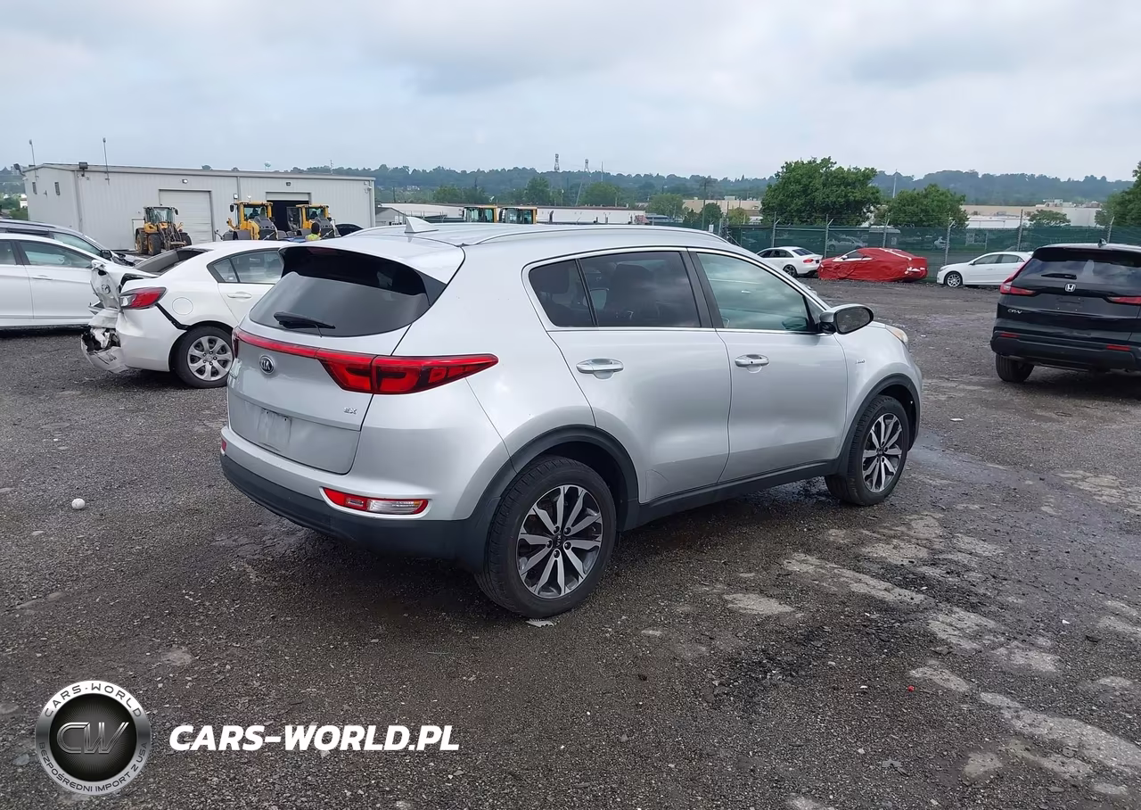 2019 Kia Sportage Ex VIN:KNDPNCAC0K7571377 - 4
