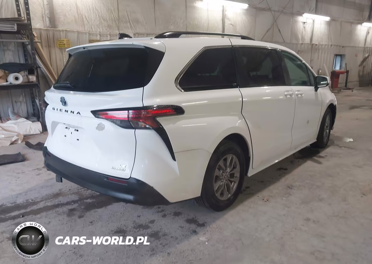 2022 Toyota Sienna Le VIN:5TDKRKEC5NS103223 - 4