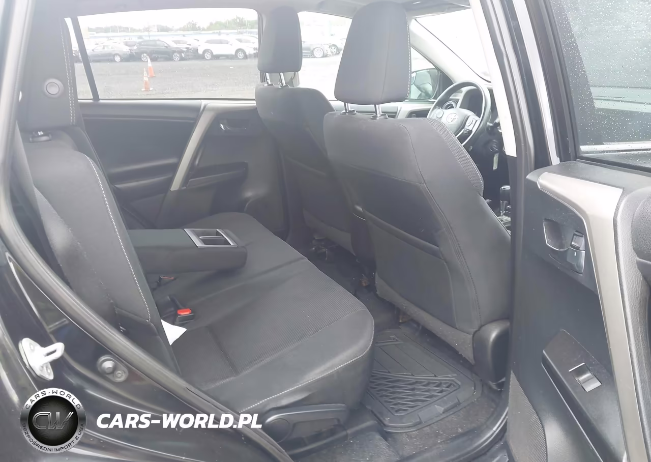 2018 Toyota Rav4 Xle VIN:2T3RFREVXJW753420 - 8