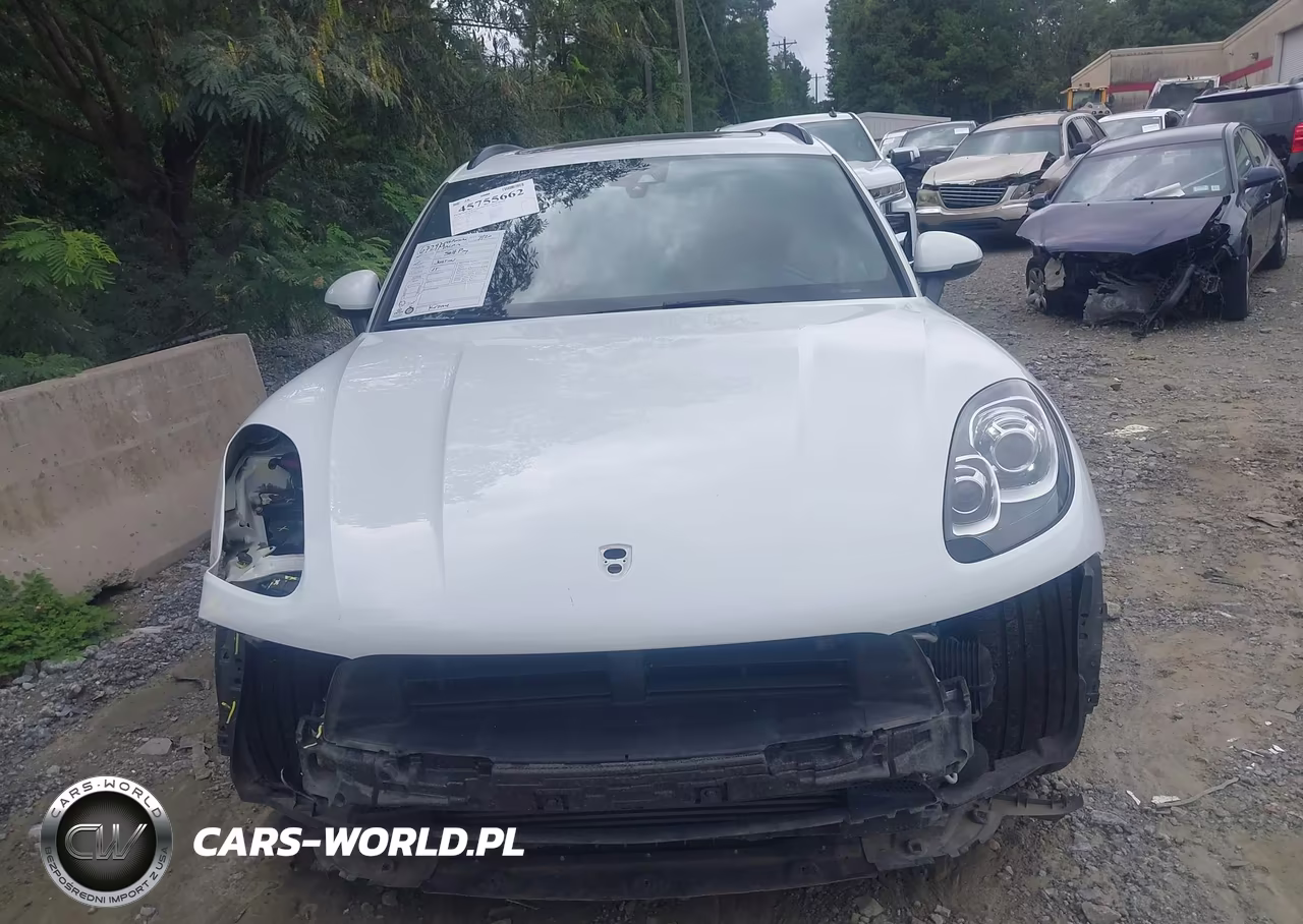 2018 Porsche Macan Sport Edition VIN:WP1AA2A50JLB18376 - 12