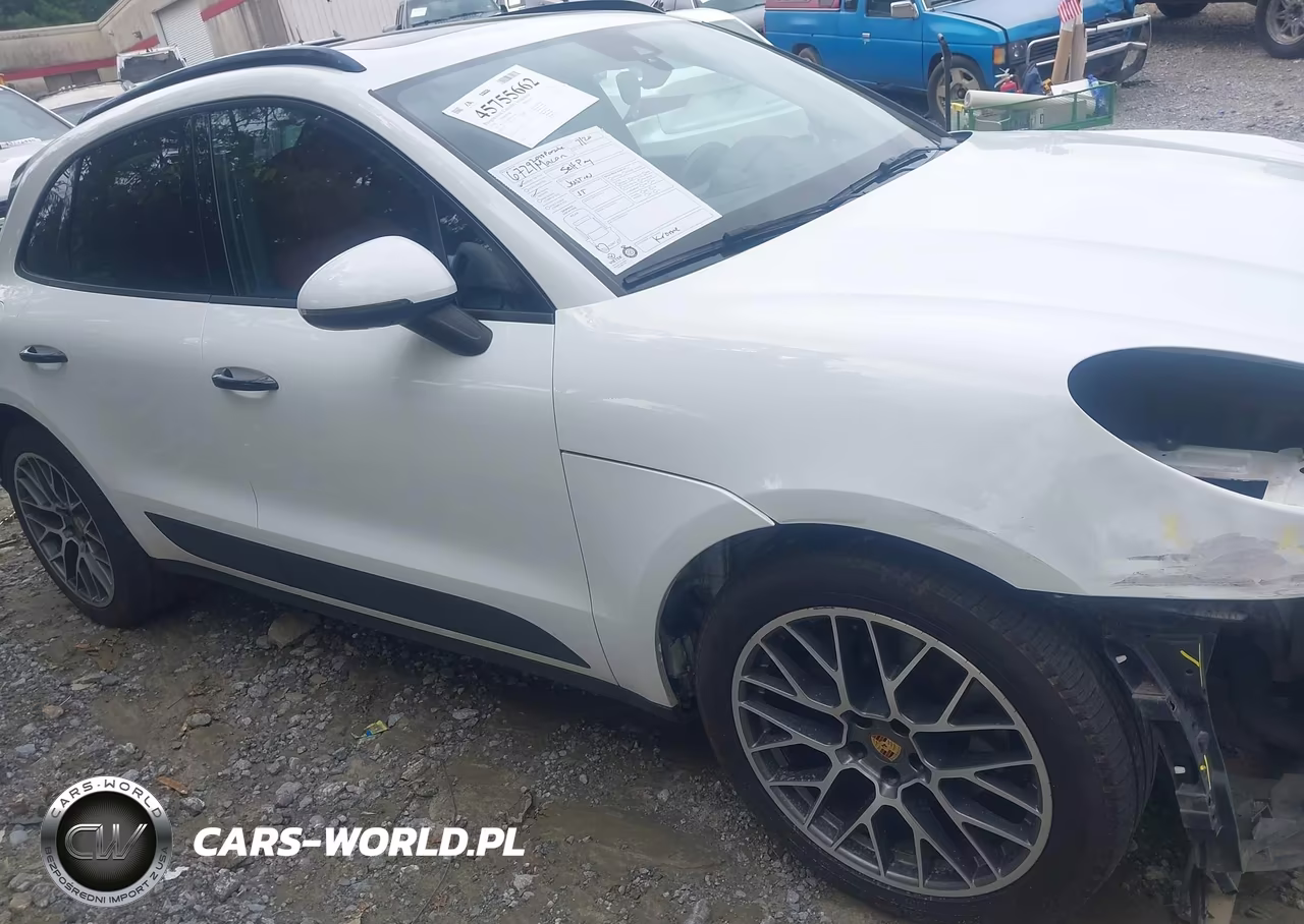 2018 Porsche Macan Sport Edition VIN:WP1AA2A50JLB18376 - 13
