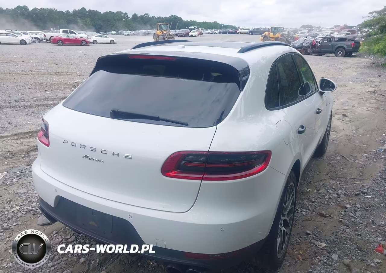 2018 Porsche Macan Sport Edition VIN:WP1AA2A50JLB18376 - 4
