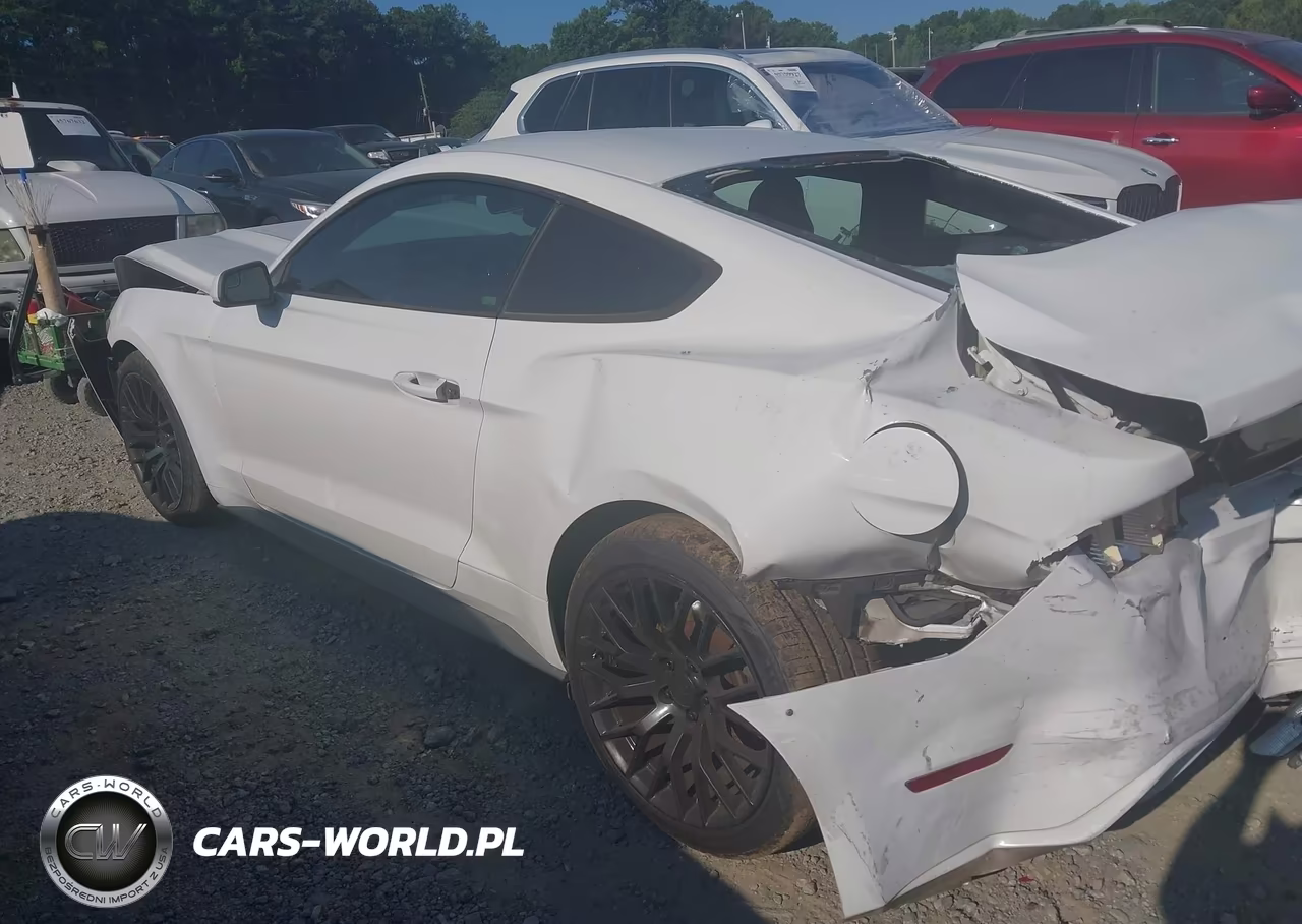 2016 Ford Mustang V6 VIN:1FA6P8AM8G5288732 - 14