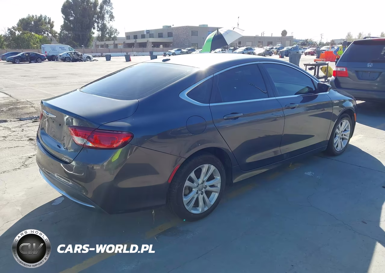 2016 Chrysler 200 Limited VIN:1C3CCCAB9GN103005 - 4