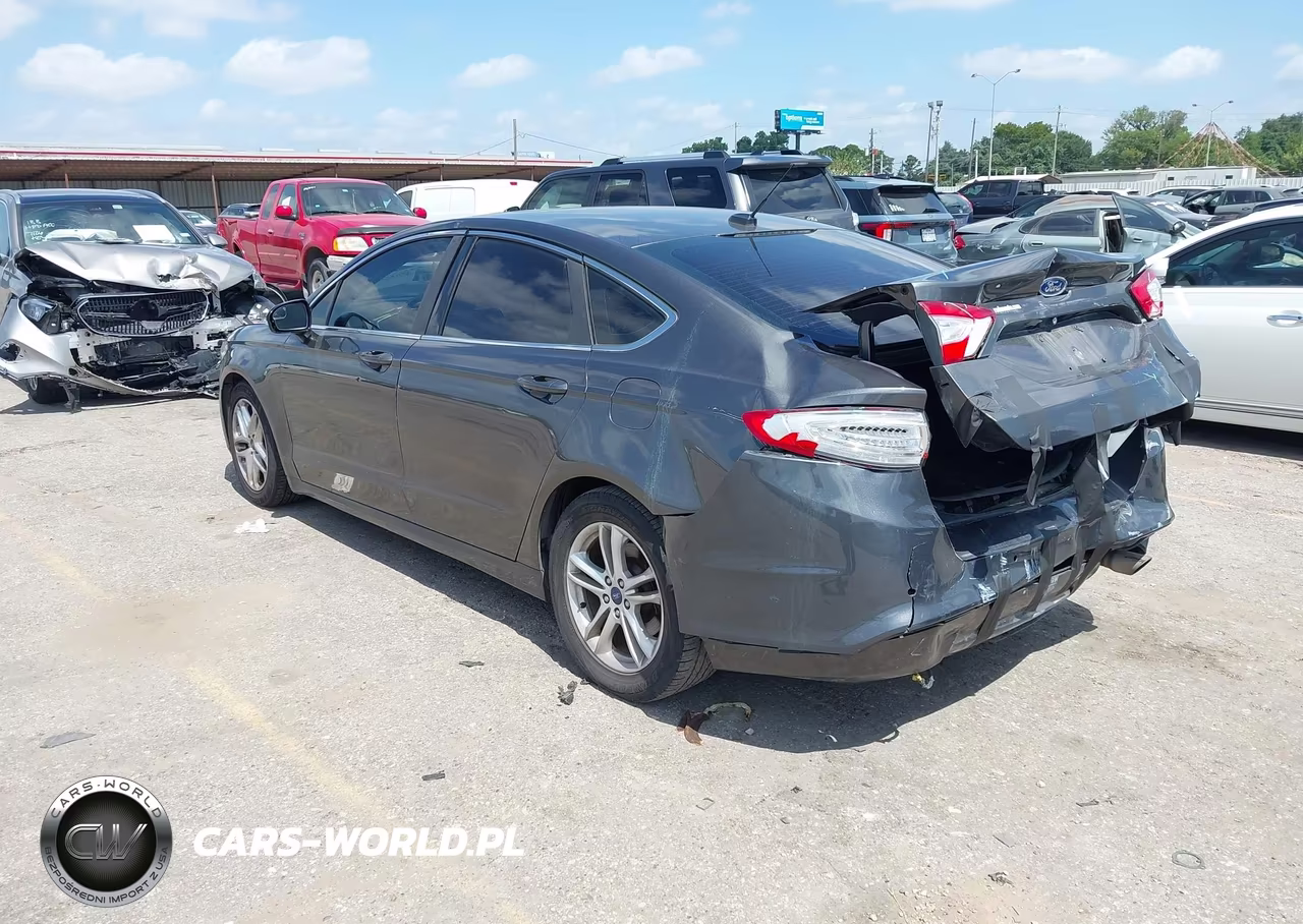 2015 Ford Fusion Se VIN:3FA6P0HD6FR244182 - 3