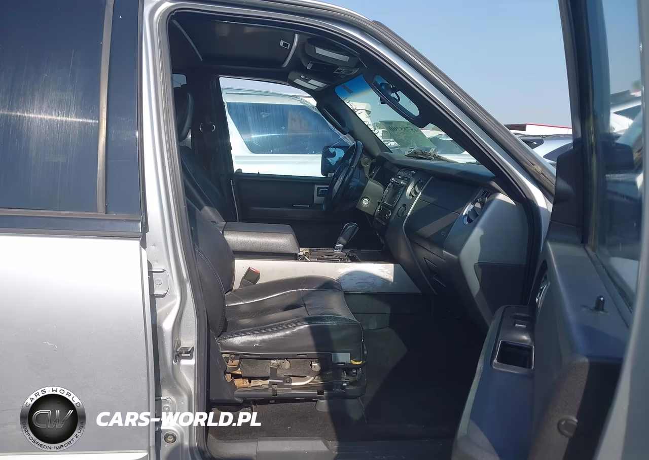 2012 Ford Expedition Limited VIN:1FMJU1K59CEF11071 - 5