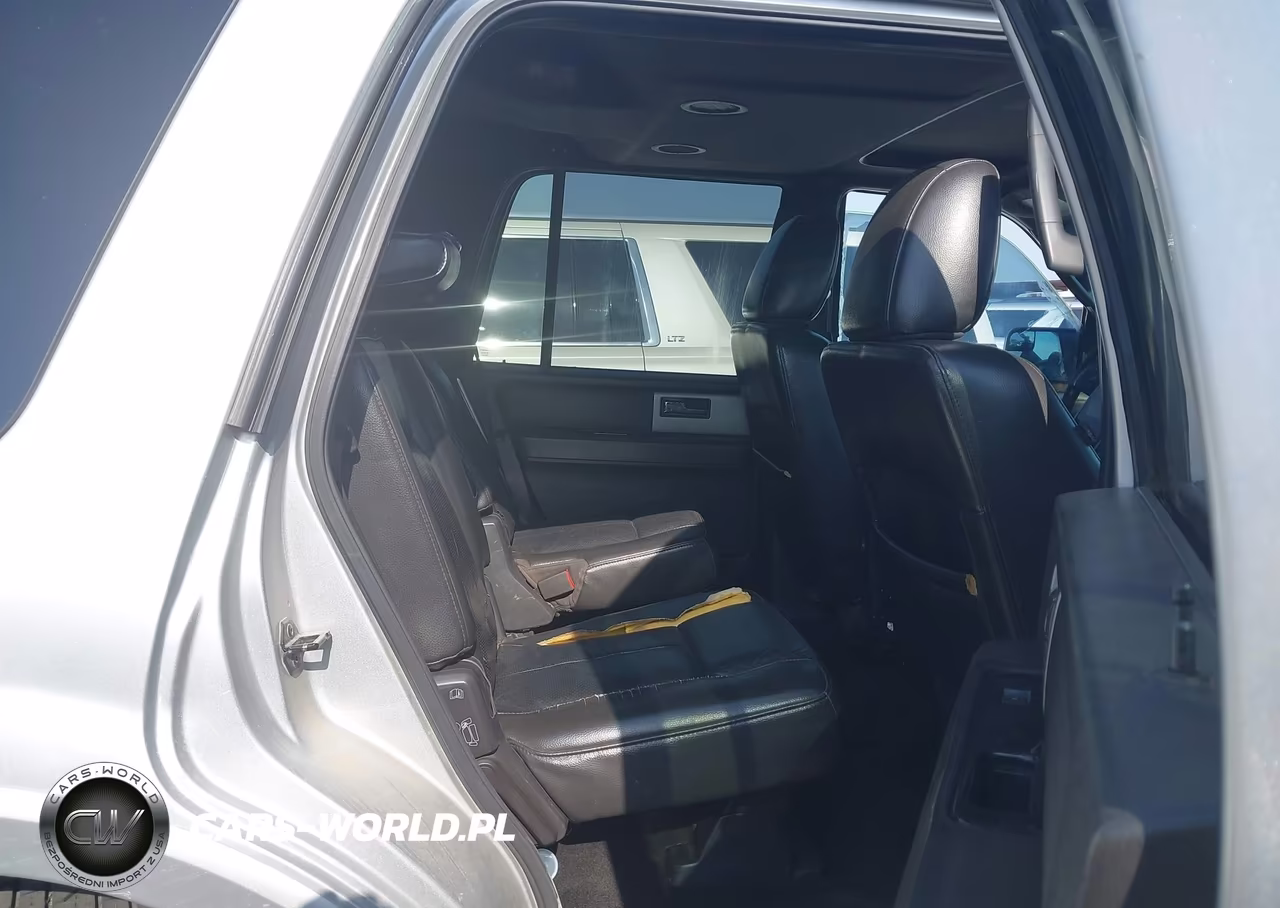 2012 Ford Expedition Limited VIN:1FMJU1K59CEF11071 - 8
