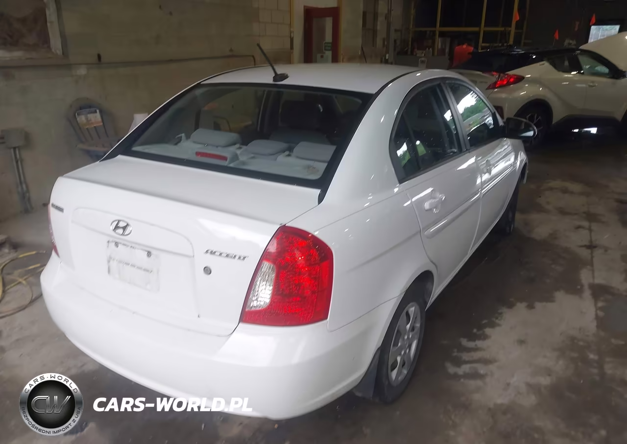 2009 Hyundai Accent Gls VIN:KMHCN46CX9U315316 - 4