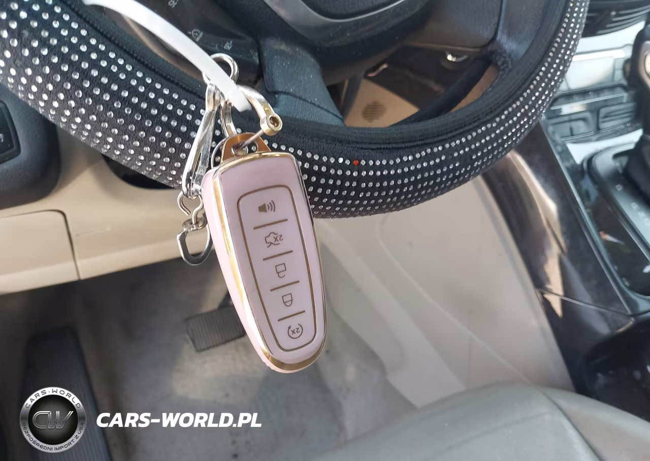 2016 Ford Escape Titanium VIN:1FMCU9J99GUB33471 - 11