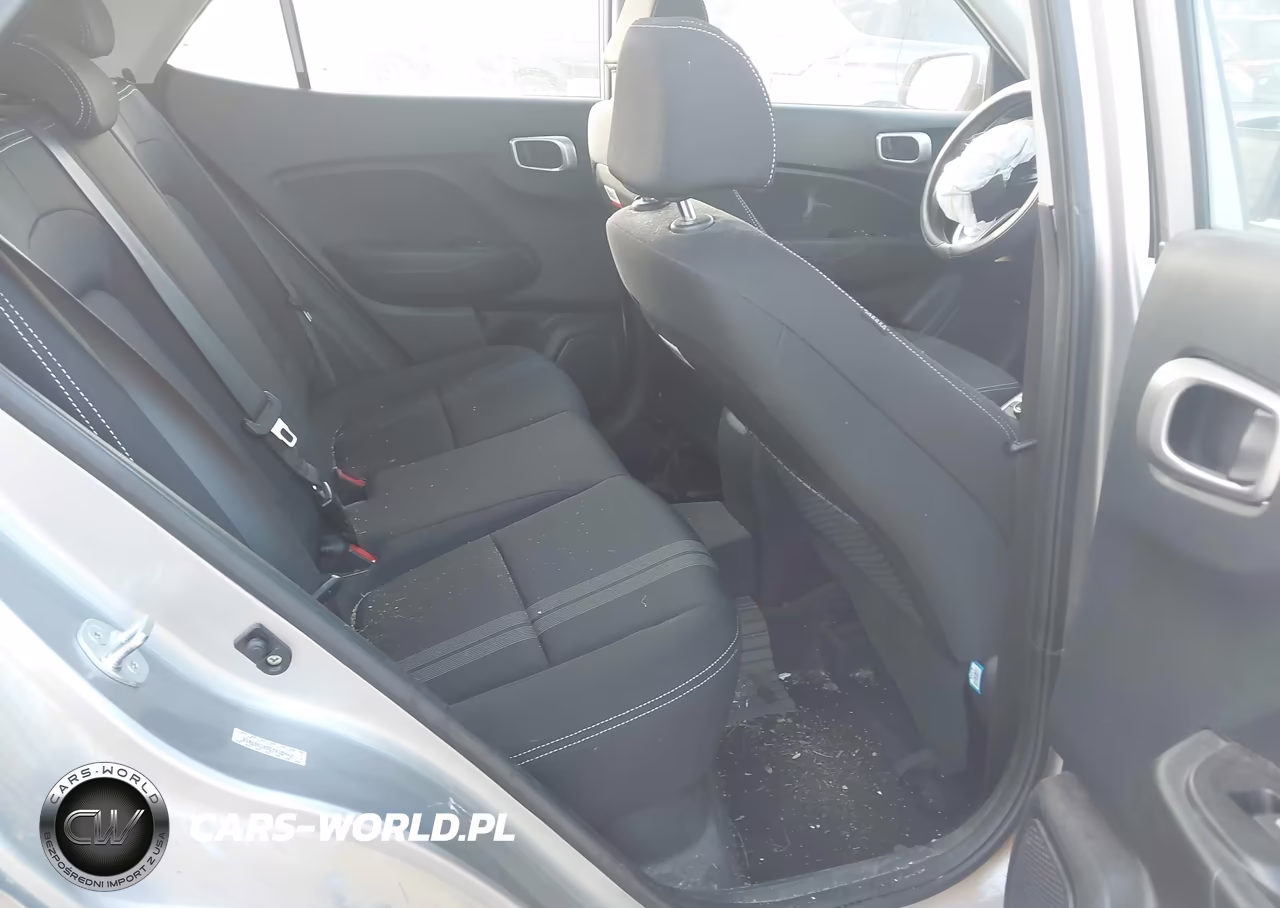 2023 Hyundai Venue Sel VIN:KMHRC8A36PU262058 - 8